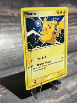 Pikachu 60/106 Common EX Emerald Pokemon Card - Image 2