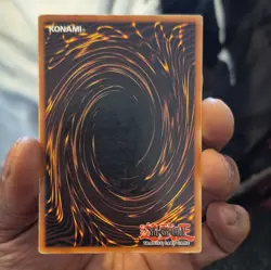 Konami Yu-Gi-Oh! TCG Dark Magician SDY-006 Starter Deck: Yugi Ultra Rare EN - Image 3