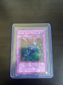 Yugioh Acid Trap Hole DDS-005 Secret Rare - Image 1