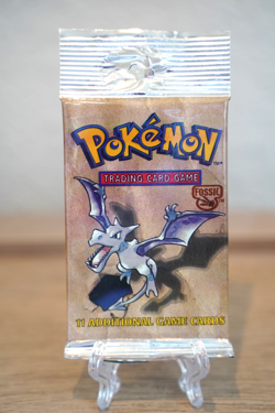 21.46g Pokemon WOTC Fossil Unlimited Booster Pack Vintage Sealed TCG Aerodactyl - Image 2