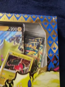 Pokemon TCG Crown Zenith Regieleki V Collection Box - Sealed - Brand New 820650851834 - Image 4