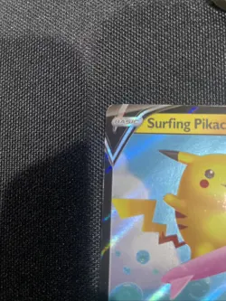 Pokemon Celebrations Surfing Pikachu v #008/025 Holo NM 200hp - Image 2
