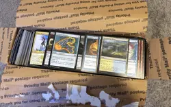 Mtg 22 Lbs Of Unsearched Commons. Recent Sets. 15 Yrs Old To Today Sets Mostly. - Image 2