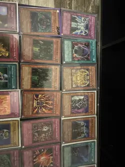 Yu-Gi-Oh Vintage 67 Card Lot! Over 60 Holos! NM - Image 3
