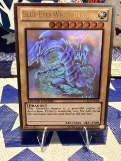 Blue-Eyes White Dragon GLD5-EN001 Ghost rare Gold Limited Edition YuGiOh - Image 2