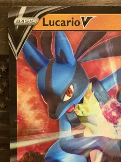 Lucario V 146/264 Swsh08: Fusion Strike Holo Pokemon Card - Image 2