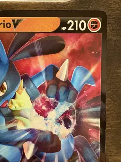 Lucario V 146/264 Swsh08: Fusion Strike Holo Pokemon Card - Image 4
