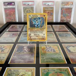 Machamp 8/102 Base Set 1st Edition Holo Rare 1999 Vintage Pokemon Card - Image 1