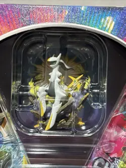Pokemon TCG - Arceus V Figure Collection - New And Sealed 820650850165 - Image 3