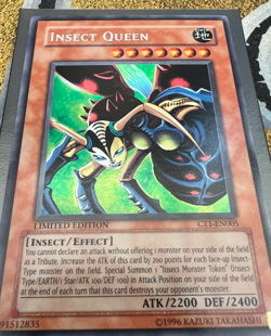 Yugioh Insect Queen CT1-EN005 Secret Rare - Super MISPRINT NM - Image 2