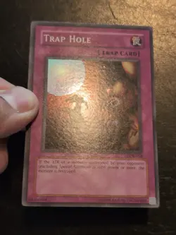 Yu-Gi-Oh! SUPER RARE HOLO CARD TRAP HOLE LOB-058 1996 VINTAGE PRINT NM/VLP - Image 2