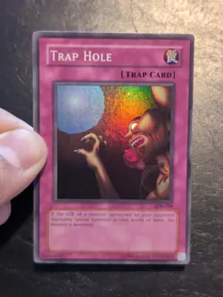 Yu-Gi-Oh! SUPER RARE HOLO CARD TRAP HOLE LOB-058 1996 VINTAGE PRINT NM/VLP - Image 3