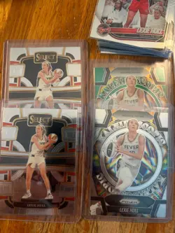 2025 PRIZM WNBA. Lexie Hull 22 card lot - Image 2