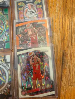 2025 PRIZM WNBA. Lexie Hull 22 card lot - Image 4