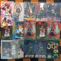 Shawn Kemp 177 Basketball Card Lot *Excellent Condition* - Image 1