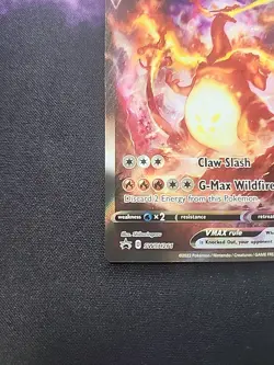 Charizard VMAX SWSH261 SWSH: Sword & Shield Promo Cards Holo - Image 3