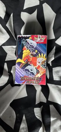 Pokemon TCG Destined Rivals Half Booster Box 18 Packs Factory New & Sealed - Image 2