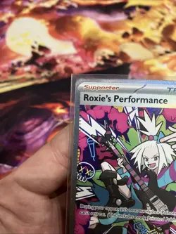 Roxie's Performance 121/086 SIR Special Illustration Rare Chaos Rising Pokemon - Image 3