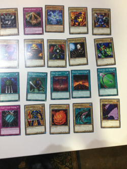 Yugioh YU-GI-OH CCG 20 card Lot many great cards Most have 1st edition lot 01-17 - Image 1