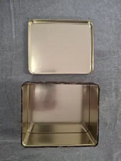 Yu-Gi-Oh Dark Magician Tin 2003 Empty - Image 4
