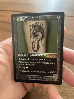 Skullclamp (1112) Secret Lair Drop Foil - Image 1