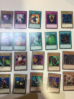 Yugioh YU-GI-OH CCG 20 card Lot many great cards Most have 1st edition lot 01-27 - Image 1
