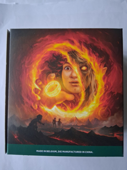 The Lord of the Rings: Tales of Middle-Earth Pre release Box Magic the Gathering - Image 2