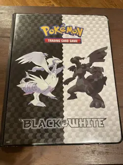 Pokemon Black & White Incomplete Set Inside Portfolio Reverse Holos, Cards - Image 1