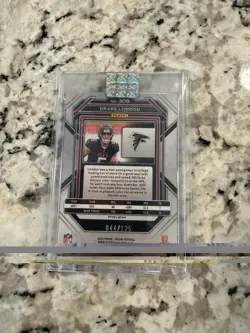 2022 Panini Prizm Drake London Purple Prizm RC /125 #308 Atlanta Falcons SP - Image 2