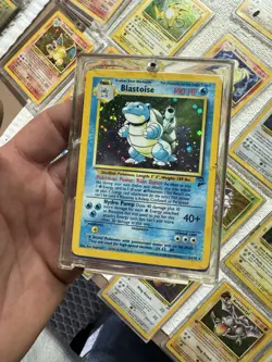 Pokemon TCG Charizard and Assorted Pokemon Cards - Image 4