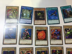 Yugioh YU-GI-OH CCG 20 card Lot many great cards Most have 1st edition lot 01-46 - Image 5