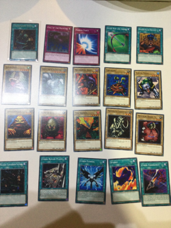 Yugioh YU-GI-OH CCG 20 card Lot many great cards Most have 1st edition lot 01-45 - Image 1