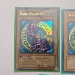 YUGIOH Dark Magician SDY-006 X5 Unlimited Ed English Ultra Rare mp 1 holo bleed - Image 2