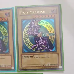 YUGIOH Dark Magician SDY-006 X5 Unlimited Ed English Ultra Rare mp 1 holo bleed - Image 4