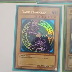 YUGIOH Dark Magician SDY-006 X5 Unlimited Ed English Ultra Rare mp 1 holo bleed - Image 5