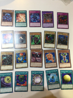 Yugioh YU-GI-OH CCG 20 card Lot many great cards Most have 1st edition lot 01-40 - Image 1