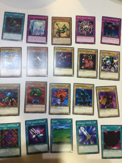 Yugioh YU-GI-OH CCG 20 card Lot many great cards Most have 1st edition lot 01-33 - Image 1
