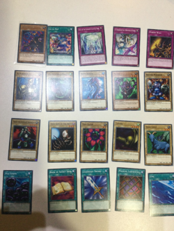 Yugioh YU-GI-OH CCG 20 card Lot many great cards Most have 1st edition lot 01-32 - Image 1