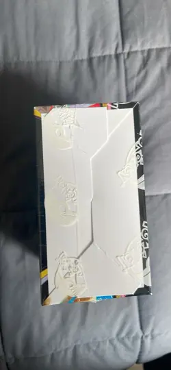 POKEMON TCG: MEGA EVOLUTION - CHAOS RISING - FACTORY SEALED 'BOOSTER BOX' - Image 4