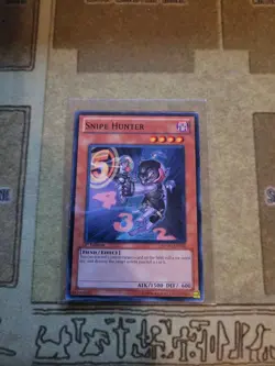 YUGIOH TCG SNIPE HUNTER SDDC-EN018 COMMON 1ST EDITION LP - Image 1