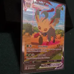 Pokemon TCG Leafeon VMAX 205/203 Evolving Skies Holo Secret Rare 310 HP 2021 - Image 2