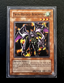 Yugioh - Twin-Headed Behemoth SD1-EN004 Common 1st Edition - NM/M - Image 1