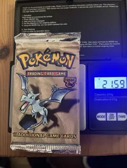 Pokemon Fossil Booster Pack Aerodactyl Art 1999 Heavy 21.59 short crimp - Image 1