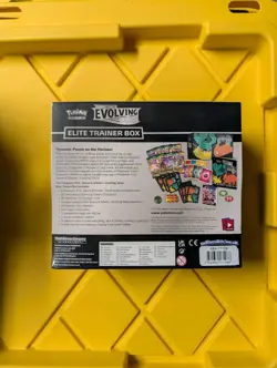 Pokemon TCG Sword & Shield—Evolving Skies Elite Trainer Box English - Image 3