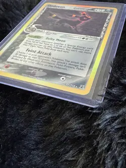 The Pokemon Company Umbreon 17/113 Delta Species 2005 Holo Rare 70 HP Eng - Image 2