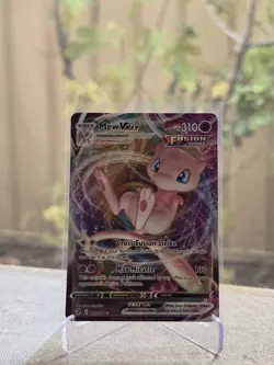 Pokemon TCG Mew Vmax Fusion Strike 114/264 Holo Ultra Rare - Image 1