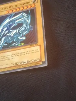 Konami Yu-Gi-Oh! TCG Starter Deck: Kaiba Blue-Eyes White Dragon SDK-001 HD Damag - Image 3