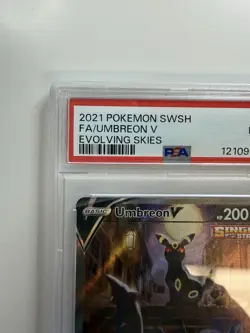 2021 Pokemon Umbreon V 189/203 Ultra Rare Full Alt Art Holo Trading Card Game - Image 2