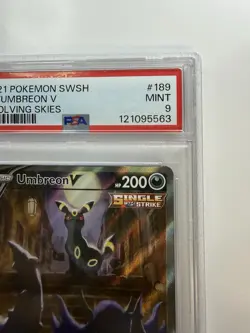 2021 Pokemon Umbreon V 189/203 Ultra Rare Full Alt Art Holo Trading Card Game - Image 3