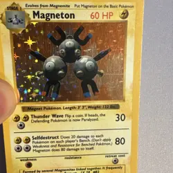Pokemon TCG Magneton 9/102 Base Set Holo Rare Stage 1 60 HP English 1999 - Image 2